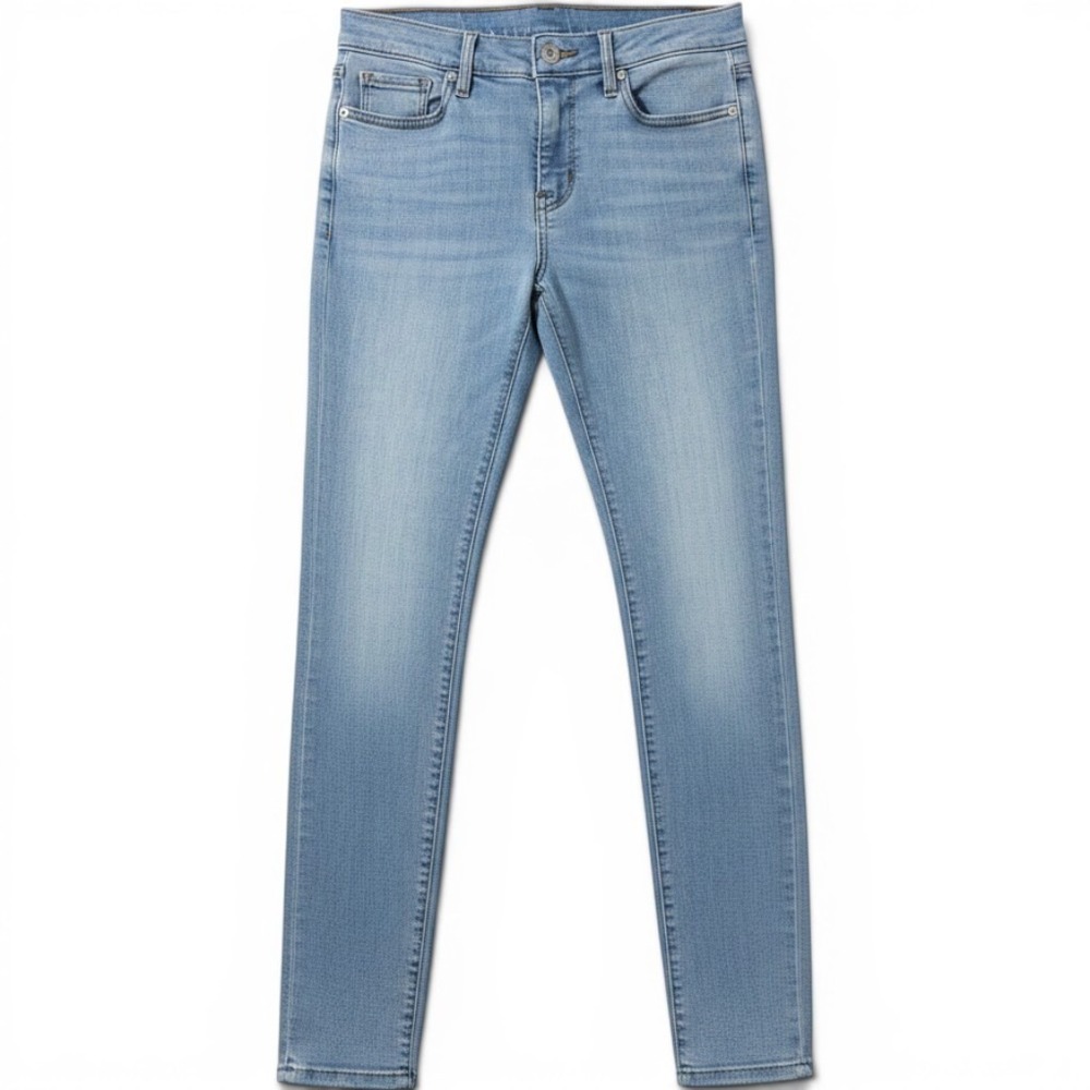 Levis 311 Shaping Skinny Jeans Women W26 L30 Light Wash Denim Stretch 19626-0095